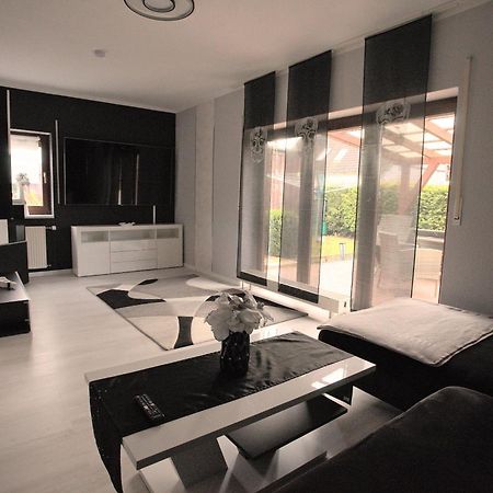 Zum Kaeutzchen 120Qm Ferienhaus 8 Personen 4 Schlafzimmer Nossentiner Huette Eksteriør billede