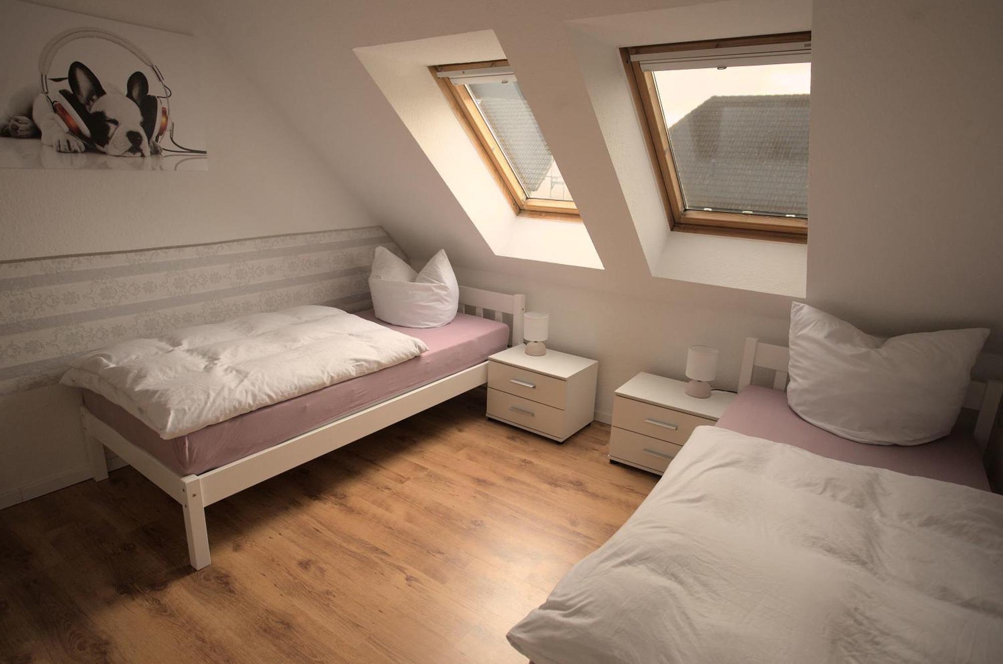 Zum Kaeutzchen 120Qm Ferienhaus 8 Personen 4 Schlafzimmer Nossentiner Huette Eksteriør billede