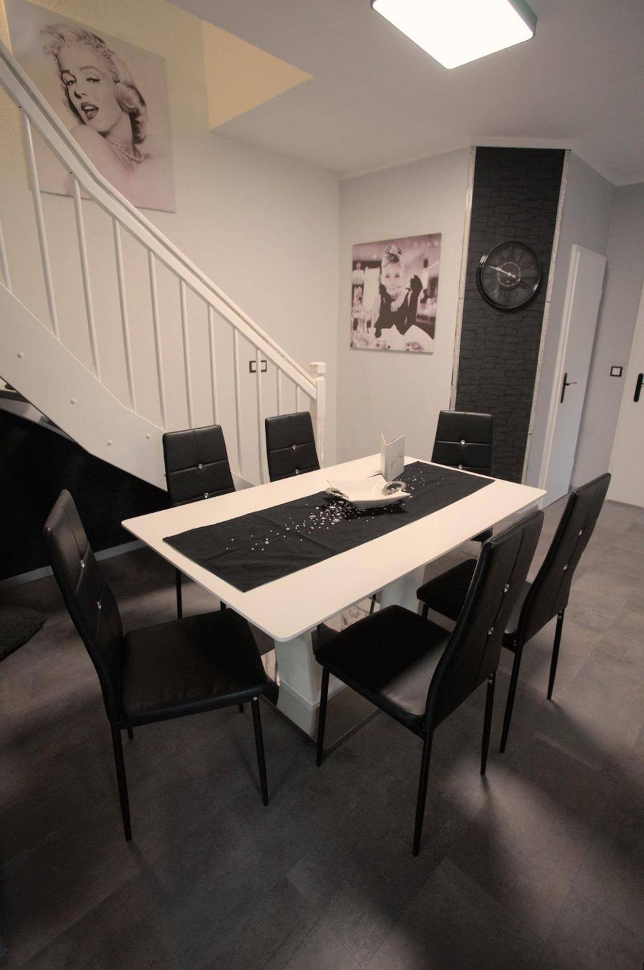 Zum Kaeutzchen 120Qm Ferienhaus 8 Personen 4 Schlafzimmer Nossentiner Huette Eksteriør billede
